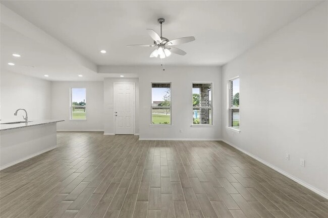 LR View - 2004 Poppy Way