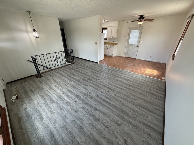 Photo - 1403 Emerald Dr