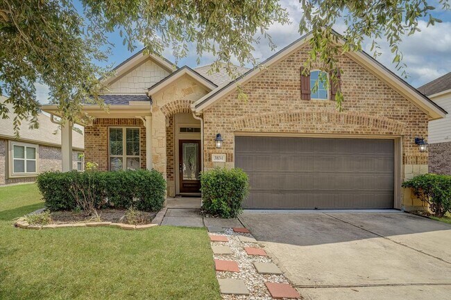 3834 Raintree Village Dr
