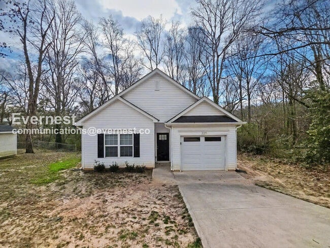 Building Photo - 225 Tanner St