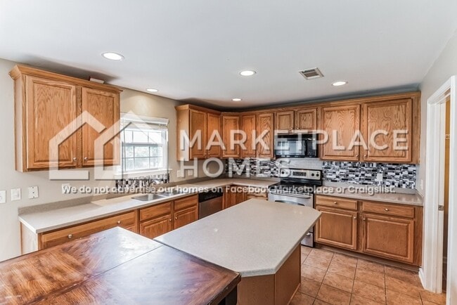 Photo - 5022 St Ives Dr