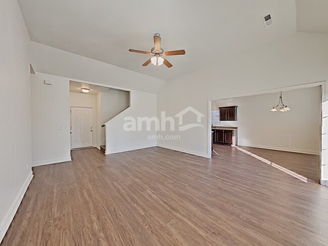 Photo - 3415 Cornerstone Dr