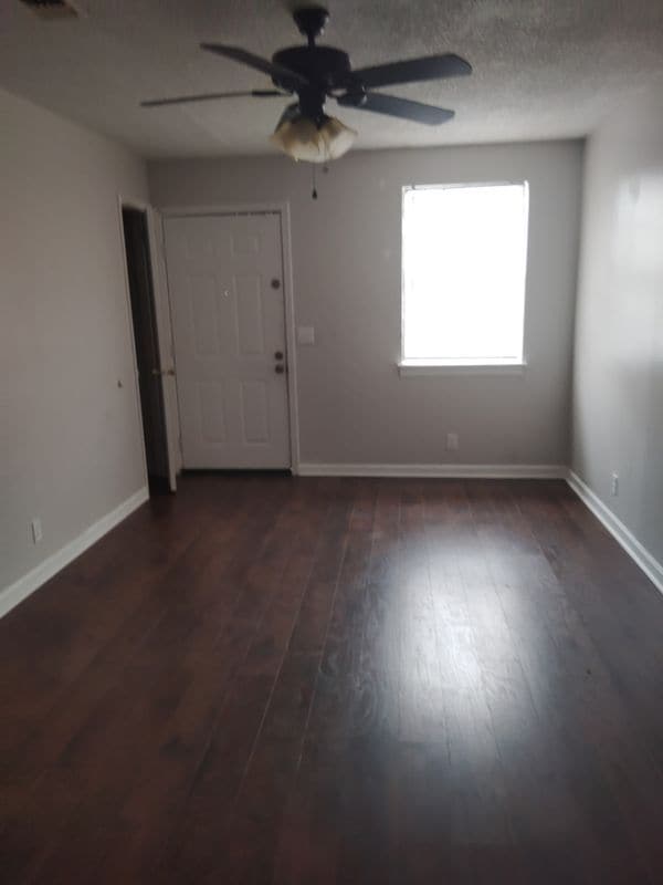 Photo - 3705 Brickmont Dr