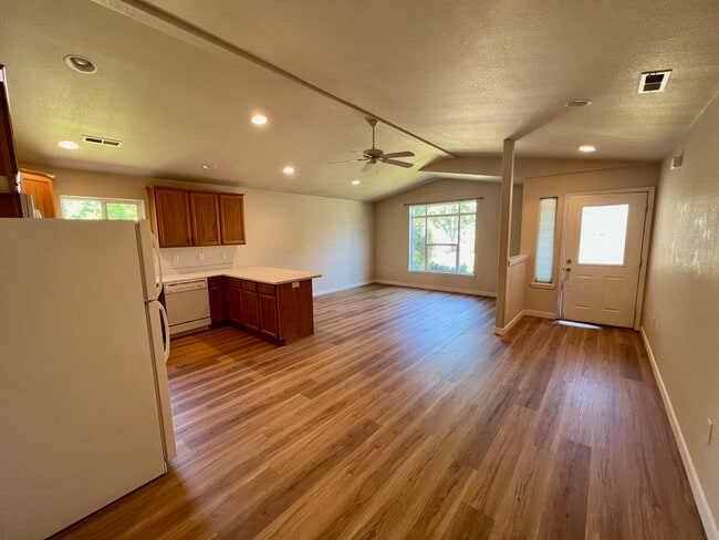 Photo - 2524 Parkwood Village Ln