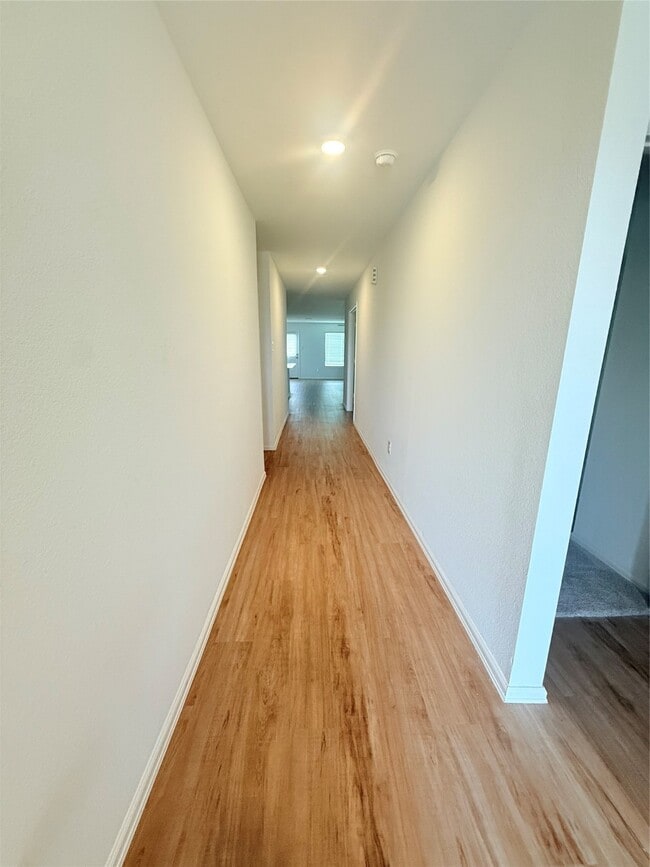 Building Photo - 702 Pleasant Pt Dr Rental