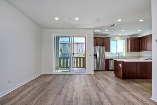 Photo - Available Now! 3 Story Townhome - New Construction!!