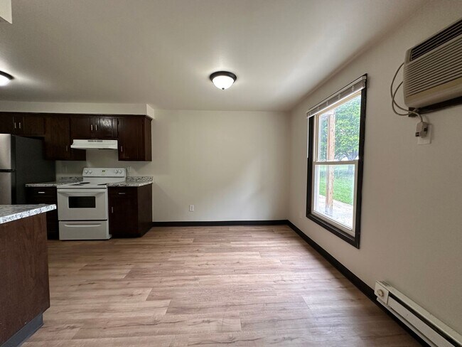 Photo - Imperial Heights -2261 Unit 1