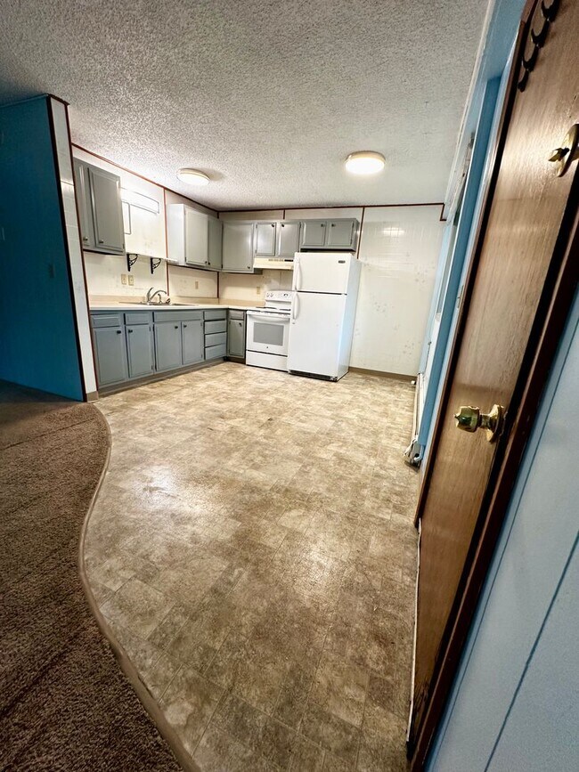 Photo - Gilmore Apartments Unit 4