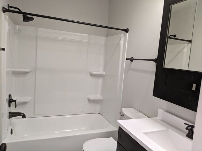 Photo - 2 Bedroom Brick Duplex North Terre Haute-T...