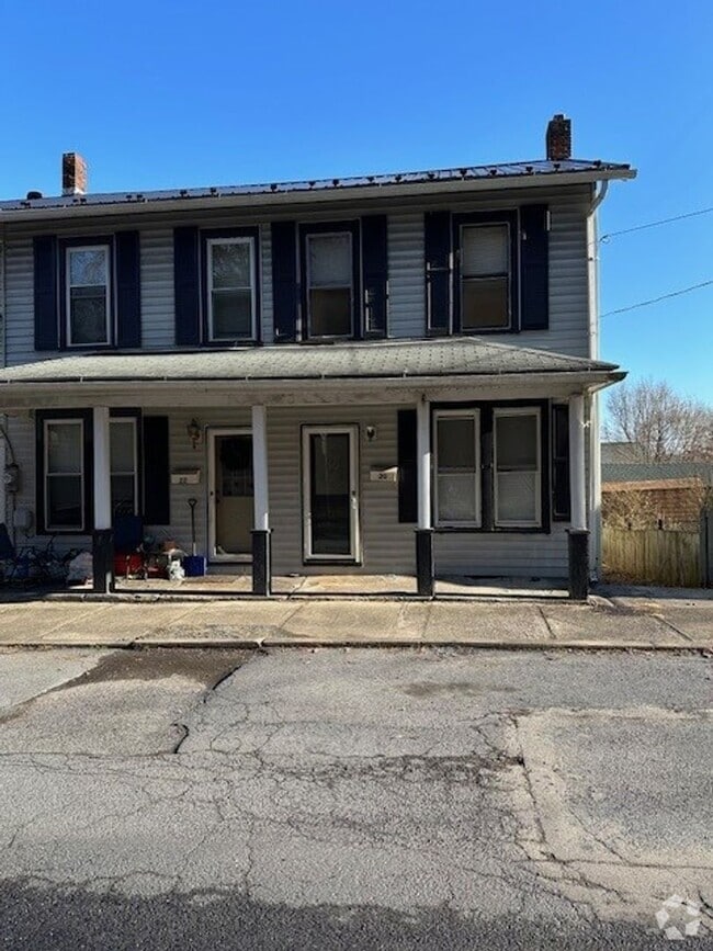 Building Photo - Renovated Duplex For Rent Situated In Newp... Unit 20 N 6th St Rental