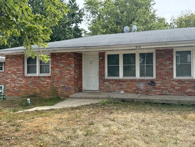 Building Photo - 2612 Quail Dr Unit 2612 Quail Dr B Rental
