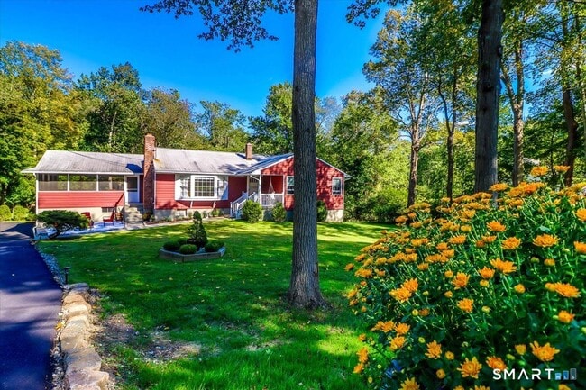 Building Photo - 46 White Birch Rd