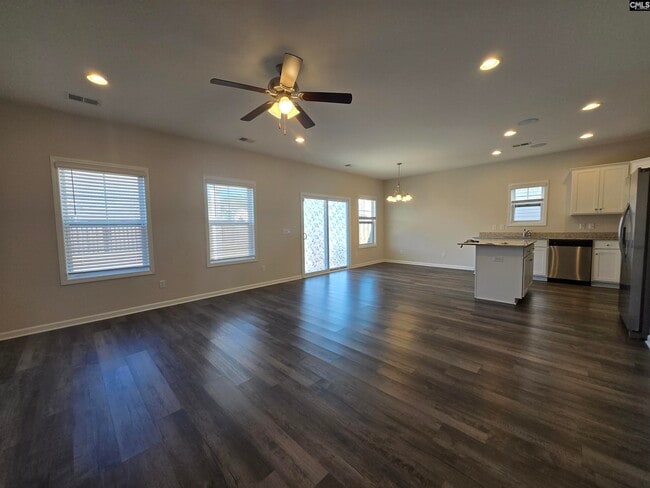 Photo - 258 Honey Hill Way