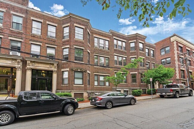 17 Stearns Rd Unit 2
