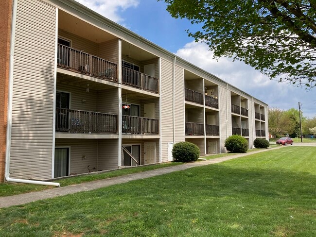 Photo - 807 Whitney Ave NW Unidad 106-A