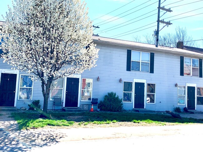 One bed APT, south of downtown, available ... - One bed APT, south of downtown, available ...
