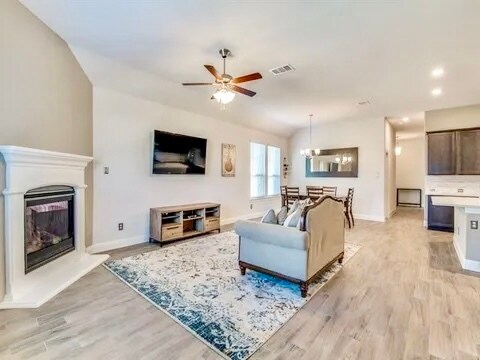 Photo - 11001 Blaze St