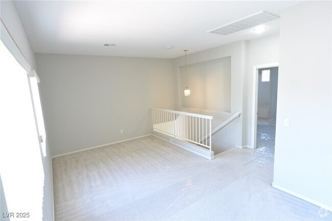 Building Photo - 10412 Sloping Hill Ave Rental