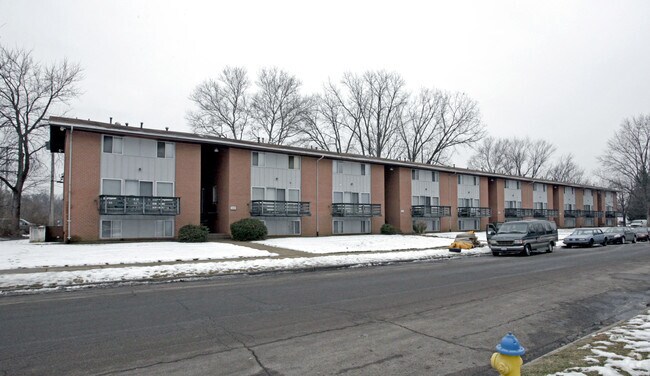 Valerie Woods - Valerie Woods Apartments