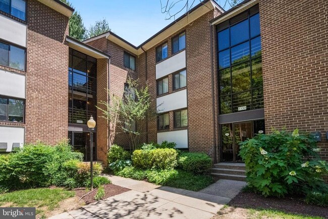 Building Photo - 1550 Northgate Square