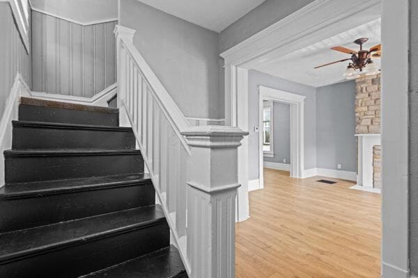 Photo - 571 Gilbert St