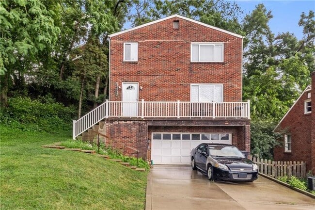 Building Photo - 2897 Leola Ave Unit #2