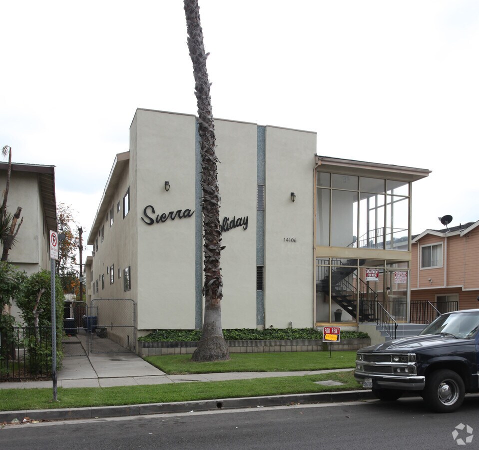 Photo - Sierra Holiday