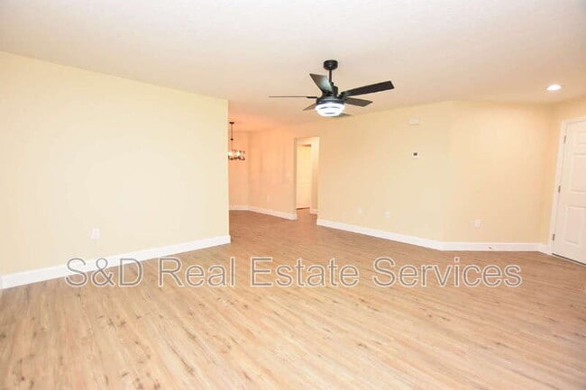 Photo - 1111 Mercury Dr E Unit D