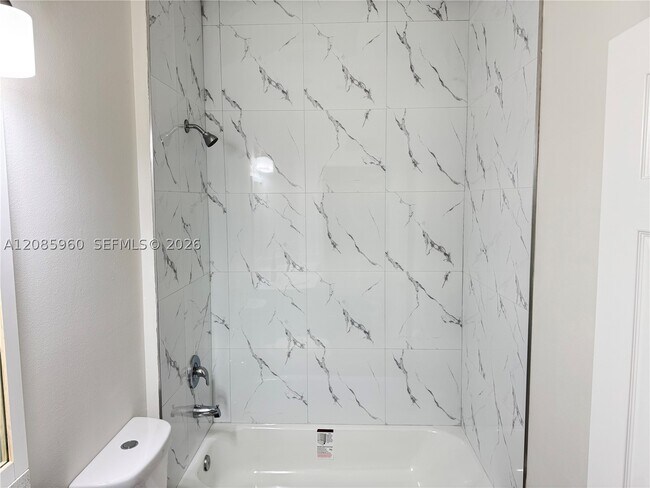 Photo - 5044 SW 139th Ave