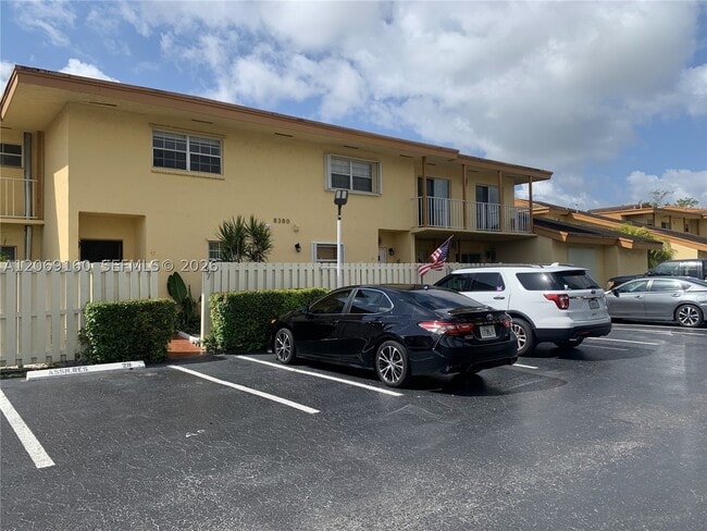 Building Photo - 8380 SW 154th Ave Unit 57