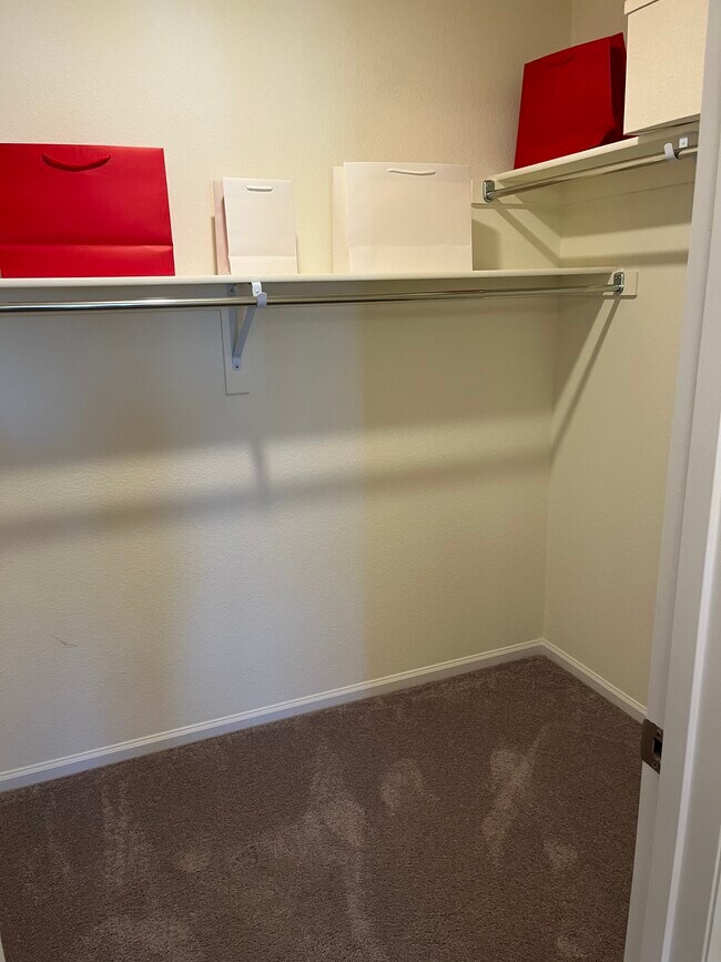 Photo - 6529 N Dunkirk St