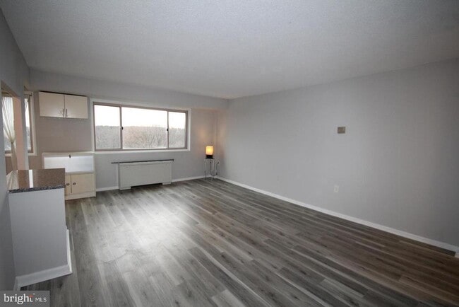 Photo - 2500 N Van Dorn St Unit 1118