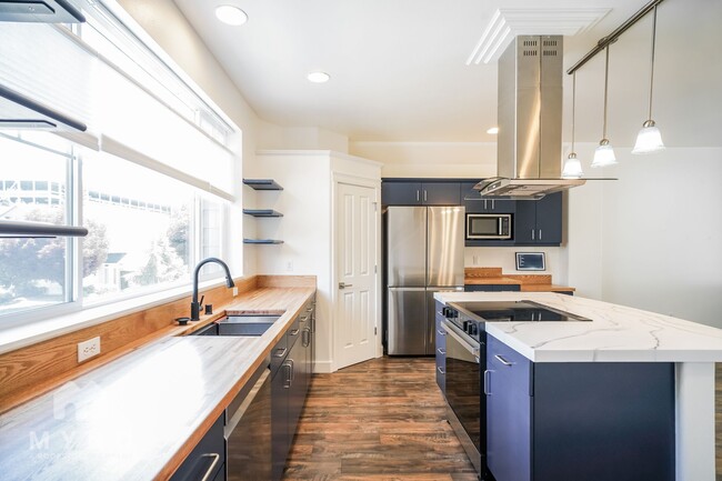 Photo - 13908 NE 23rd Ave