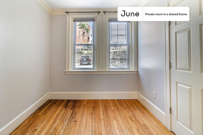 Photo - Room in Shared 5 bed/2 bath home Unit E