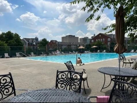 Photo - 157 W Market St