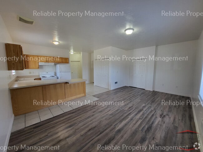 Building Photo - 685 John Adams Pky Unit 3 Rental