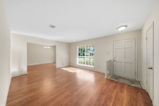Photo - 2015 Greengrass Ct