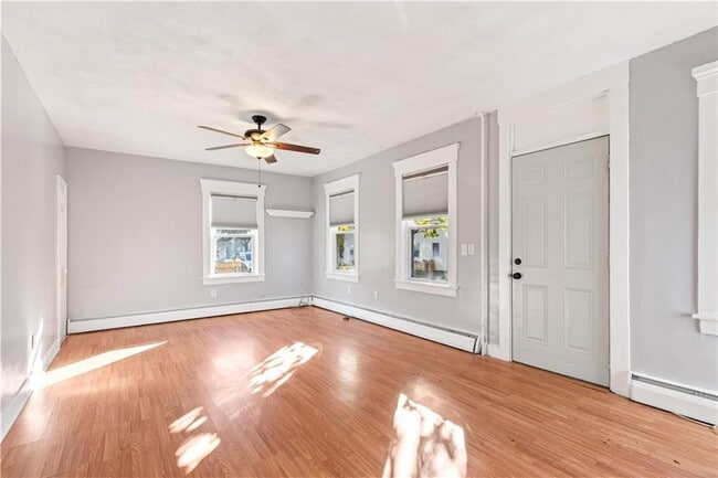 Photo - 43-43 Oak St Unidad 43