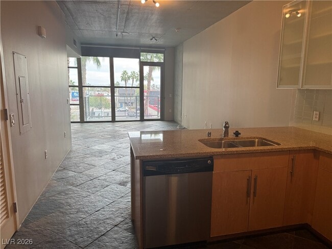 Photo - 353 E Bonneville Ave Unit 345