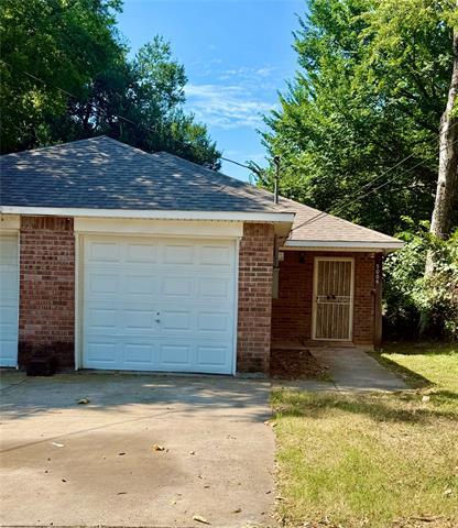 Photo - 5004 Chapman St