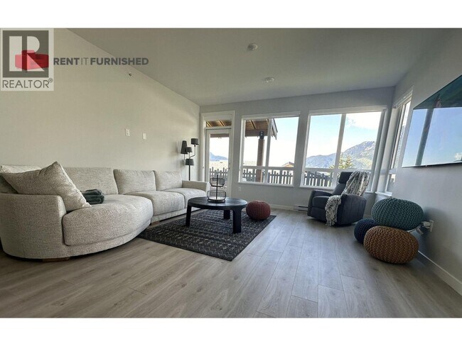 41215 Highline Pl