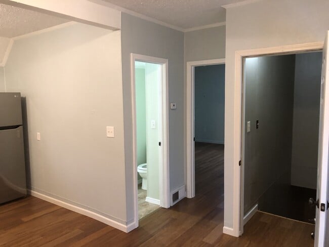 Photo - 105 1st Ave SW