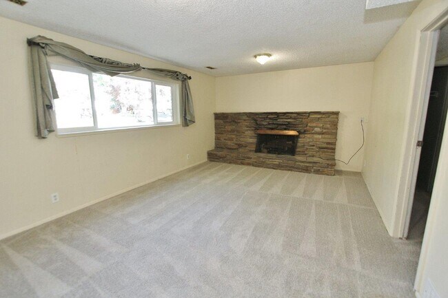 Photo - Spacious Home in Quiet Neighborhood
