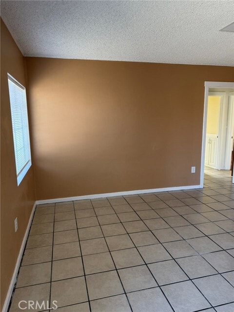 Photo - 44527 Date Ave