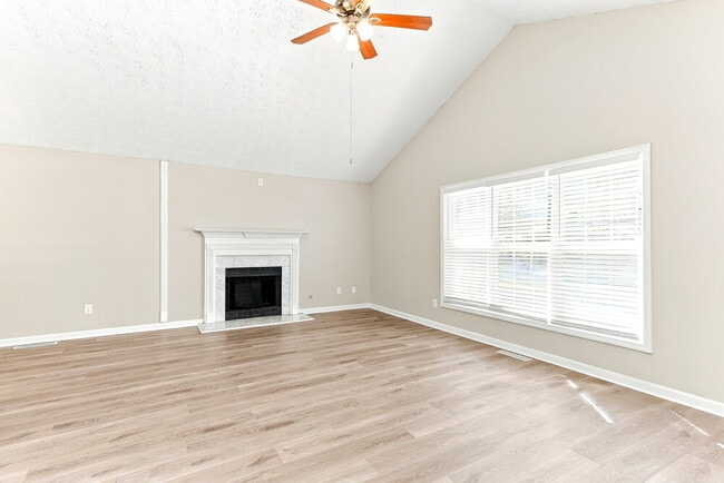 5539 Princeton Oaks Ln