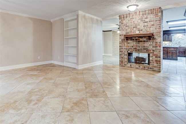 Photo - 4315 Woodvalley Dr House