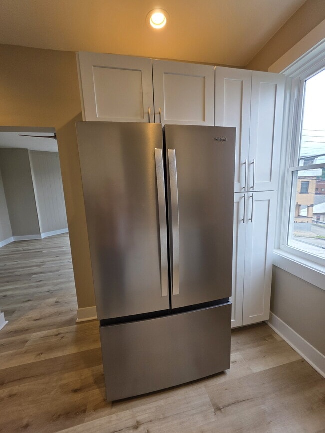 Photo - "Spacious 4-Bedroom Gem in Homestead – 2090 Sq Ft of Comfort!"