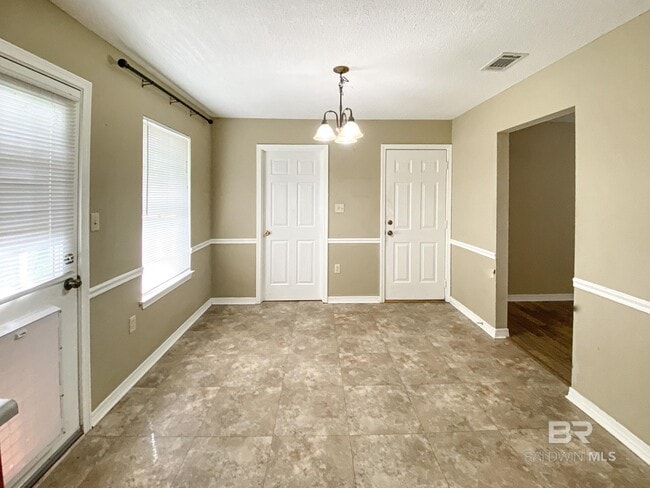 Photo - 21846 Mahan Dr