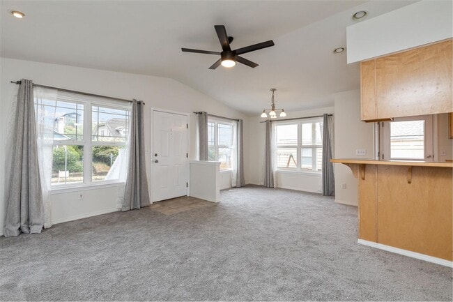 Photo - Spacious 6 Bed 3 Bath home in Ravenna