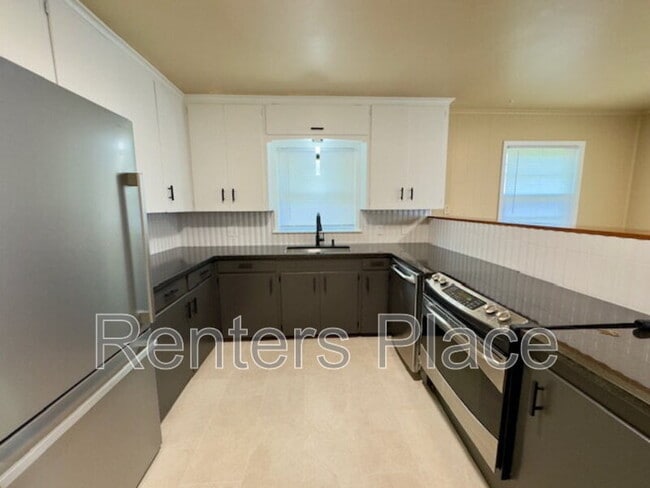 Photo - 1045 E 53rd St